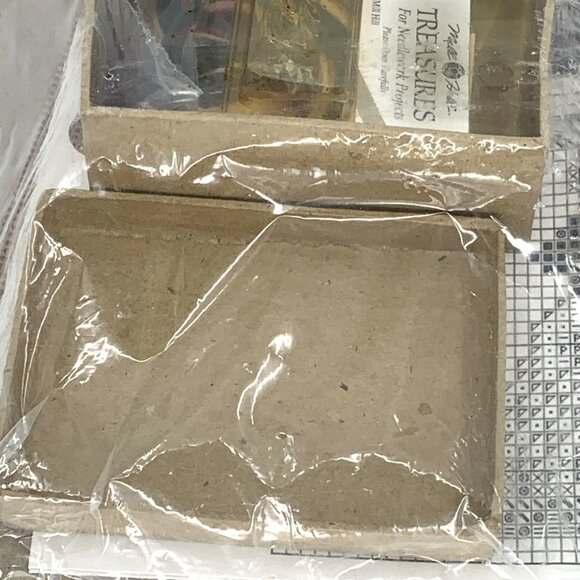 Mill Hill Holiday Simple Treasures III Ho Ho Ho MHST49 Beaded Kits Santa Crafts - Picture 6 of 7